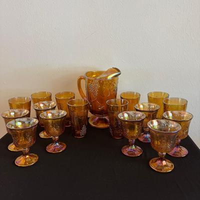 Vintage Indiana Glass Harvest Grape Carnival Glass Set