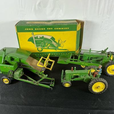 John Deere Row-Crop Tractor And Combine