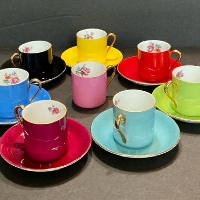 15 Pc Victoria Czechoslavakian Demitasse Cups And Saucers