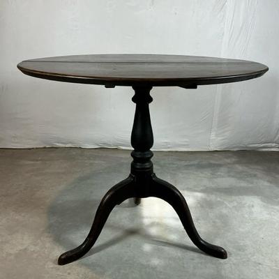 Federal Tilt Top Tea Table, ca 1820