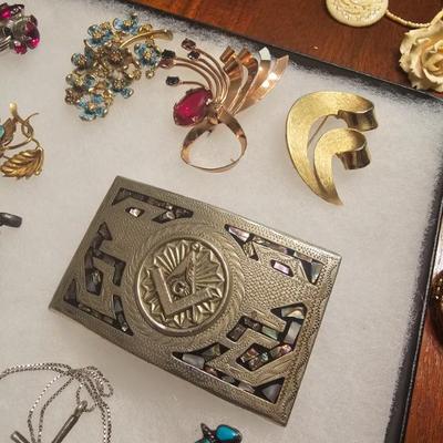 Sale Photo Thumbnail #77