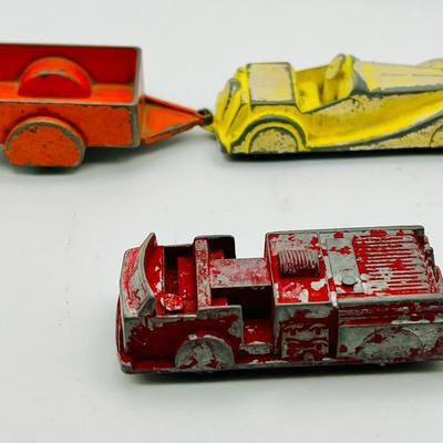 (3) Vintage MIDGETOY Diecast Metal Toy Cars & Fire truck 