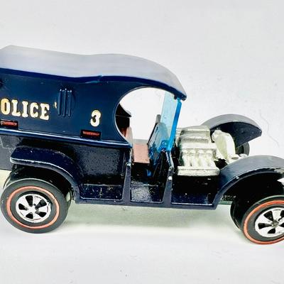 HOT WHEELS Police 1969 Paddy Wagon Red Line