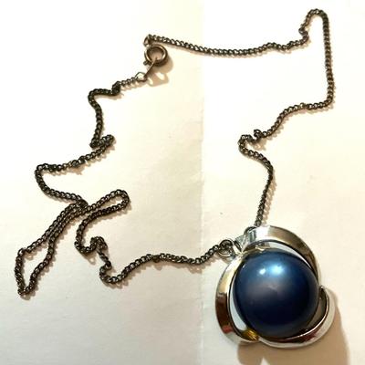 Silver Tone Chain with BLUE Pendant