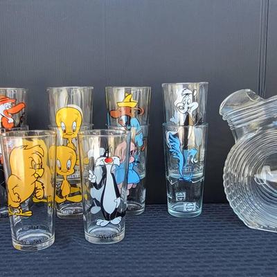Looney Tunes Glasses & MCM Tilt Pitcher (BR2)