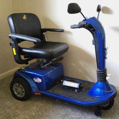 Golden Mobility Scooter (LR)