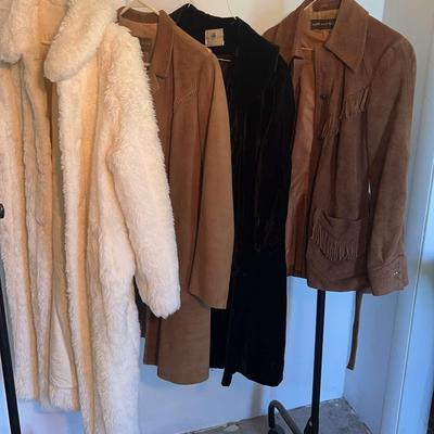 Women's Suede and Leather Coats and Jackets – Vintage Collection Size S-M