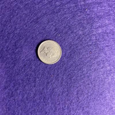 AY001E Elizabeth II1990 5 Pence Coin