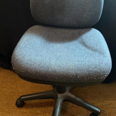 AY172E Rolling Desk Chair