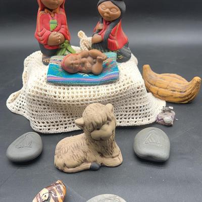AY163E Peruvian Nativity Scene 