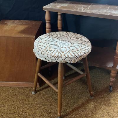 AY150E Retro End Table with Stool and Rolling End Table