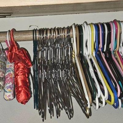 AY355E Large Hanger Lot Quilted Metal Wood Stainless Steel 