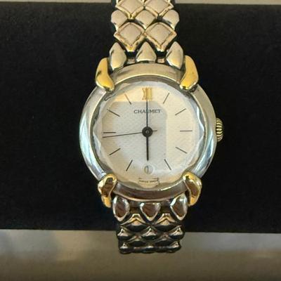 Chaumet French Ladies watch in Stainless Steel and 18kt gold band 