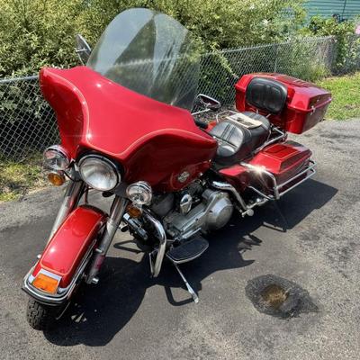 1985 Harley Davidson Electroglide
5900 Miles 