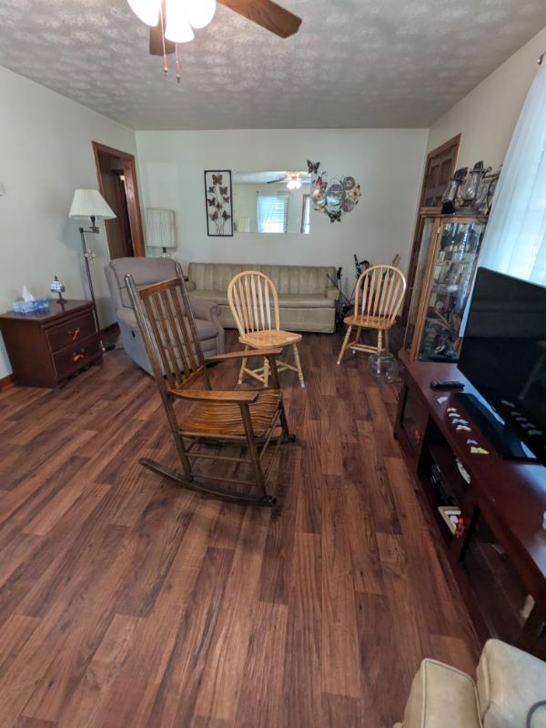 Sale Photo Thumbnail #305