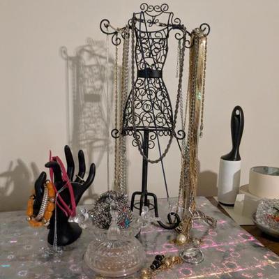 Sale Photo Thumbnail #33