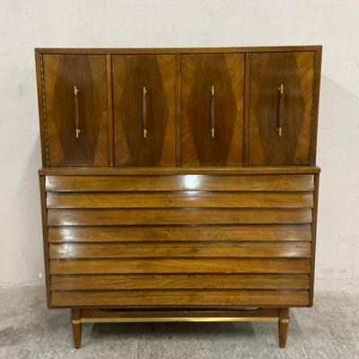 Vintage American Of Martinsville Chest Of Drawers 