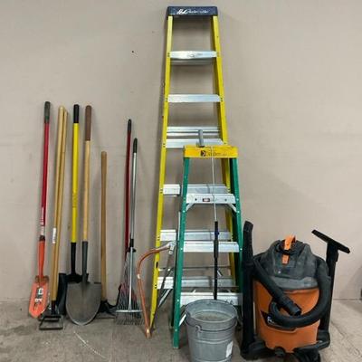 7’ Louisville Fiberglass Ladder, Yard Tools & More