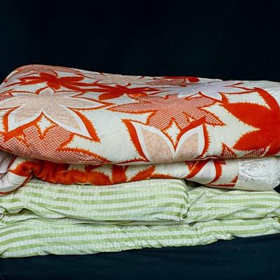 Vintage Couch Cushion & Leaf Blanket