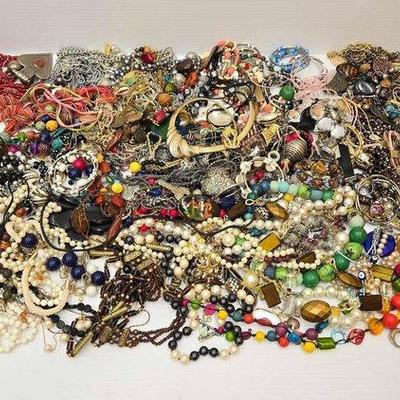 #1006 • Costume Jewelry Necklaces, Bracelets &amp; More
