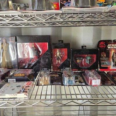 Sale Photo Thumbnail #356: #4016 • NEW!!! (14) Star Wars Figures & Decor
