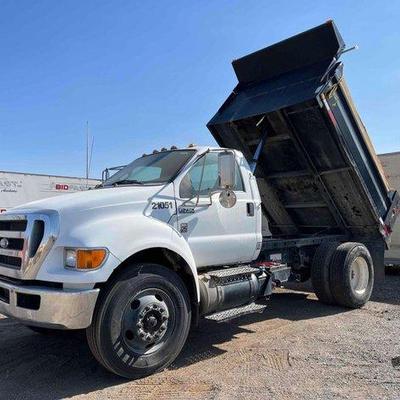 #220 • 2013 Ford F-750
