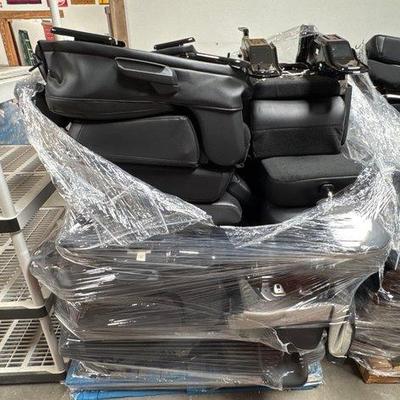 #2508 • (15) Car Seats on Pallet
