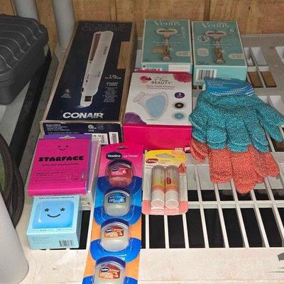 #2672 • Venus Razors, Conair Hair Straightener & More
