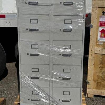 #91002 • 3 Metal Hon Filing Cabinets
