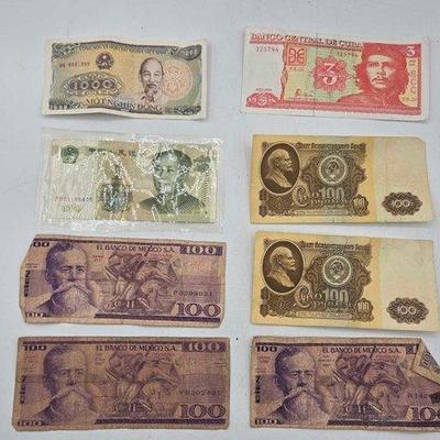 #1704 • (8) Foreign Currency Banknotes
