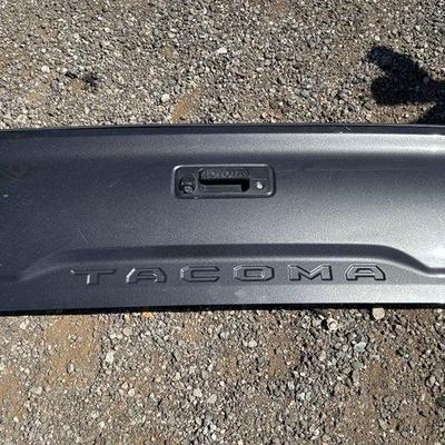 Sale Photo Thumbnail #401: #82002 • Toyota Tacoma Tailgate
