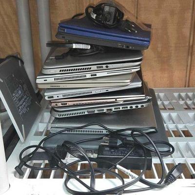 #2658 • (10) HP Laptops & (3) Chargers
