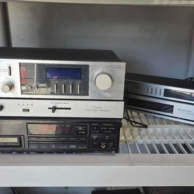 Sale Photo Thumbnail #197: #2014 • (5) Amplifier, Synthesizer, Disc Changer & More
