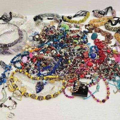 #1024 • Costume Jewelry
