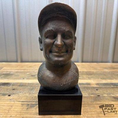 Sale Photo Thumbnail #168: #1876 • Lou Gehrig New York Yankees Limited Edition Bust by Peter Rubino
