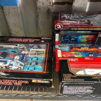 Sale Photo Thumbnail #340: #3532 • NEW!!! Racing Champions Die Cast Car Collection
