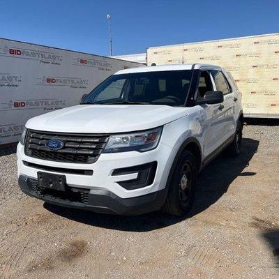 #470 • 2016 Ford Explorer
