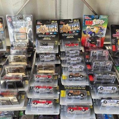 Sale Photo Thumbnail #352: #4008 • NEW!!! Racing Champions Diecast Car Collection
