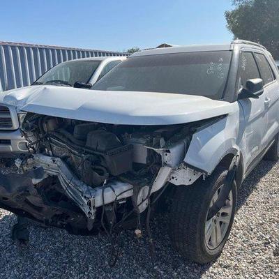 #560 • 2019 Ford Explorer
