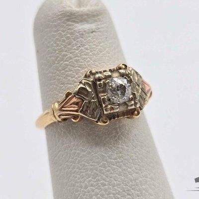 #710 • 14k Tri-Color Gold and Diamond Art Deco Ring, 2g
