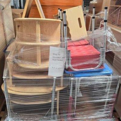 Sale Photo Thumbnail #230: #2602 • Pallet With Childrens Playroom/Class Room Furniture
