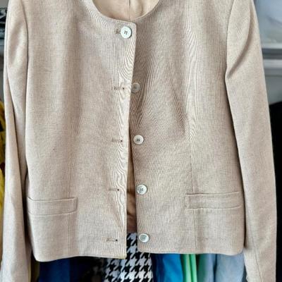 Sale Photo Thumbnail #102