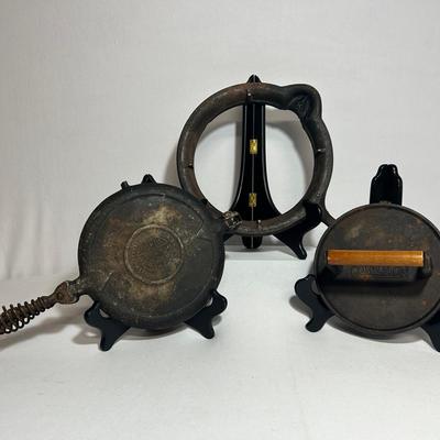 Vintage T A C O Co. Cast Iron Waffle Maker
