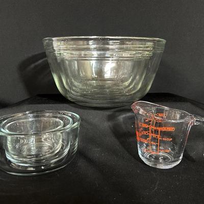 Anchor Hocking Mixing Bowls And More