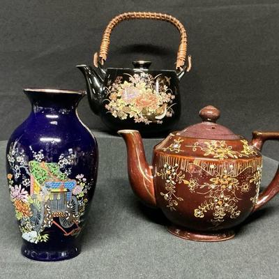 Vintage Japanese Tea Pots And Vase