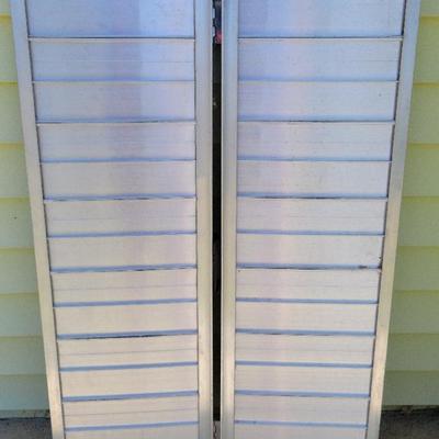 Aluminum Folding Loading Ramps – Heavy-Duty Pair with Grip Strips & Handles