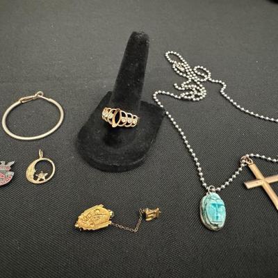 Vintage Mixed Jewelry – Ring, Cross Necklace, Scarab & More Gold Tone Ring 3.19g | Silver 4.33g 