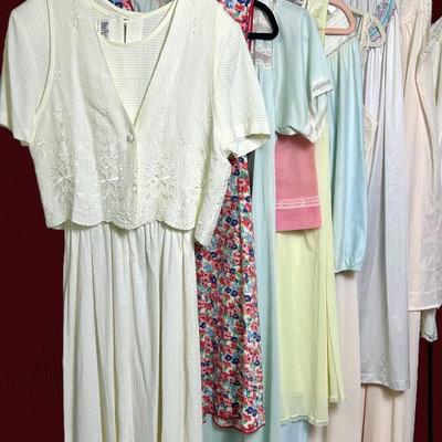 Vintage Variety Wearables - Vanity Fair, Nina Piccaino, Colony Club, Komar & More (Various Sizes) 