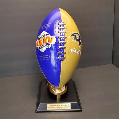 Baltimore Ravens Super Bowl XXXV Commemorative Trophy – Danbury Mint 2001 Porcelain, 10x6x9"