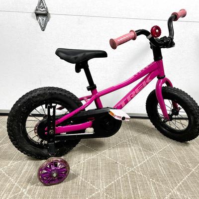 Trek Precaliber 12 Children’s Bike With Training Wherls